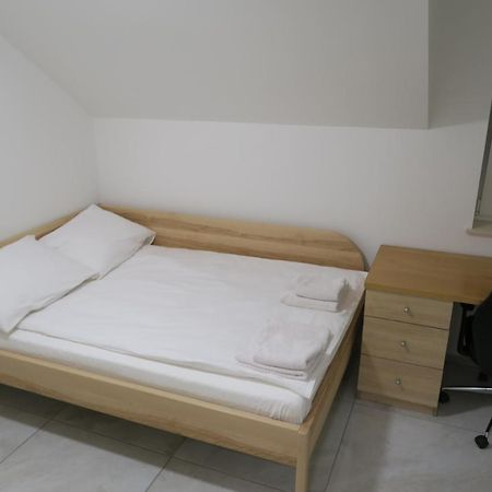 Rooms For Rent In Любляна Экстерьер фото