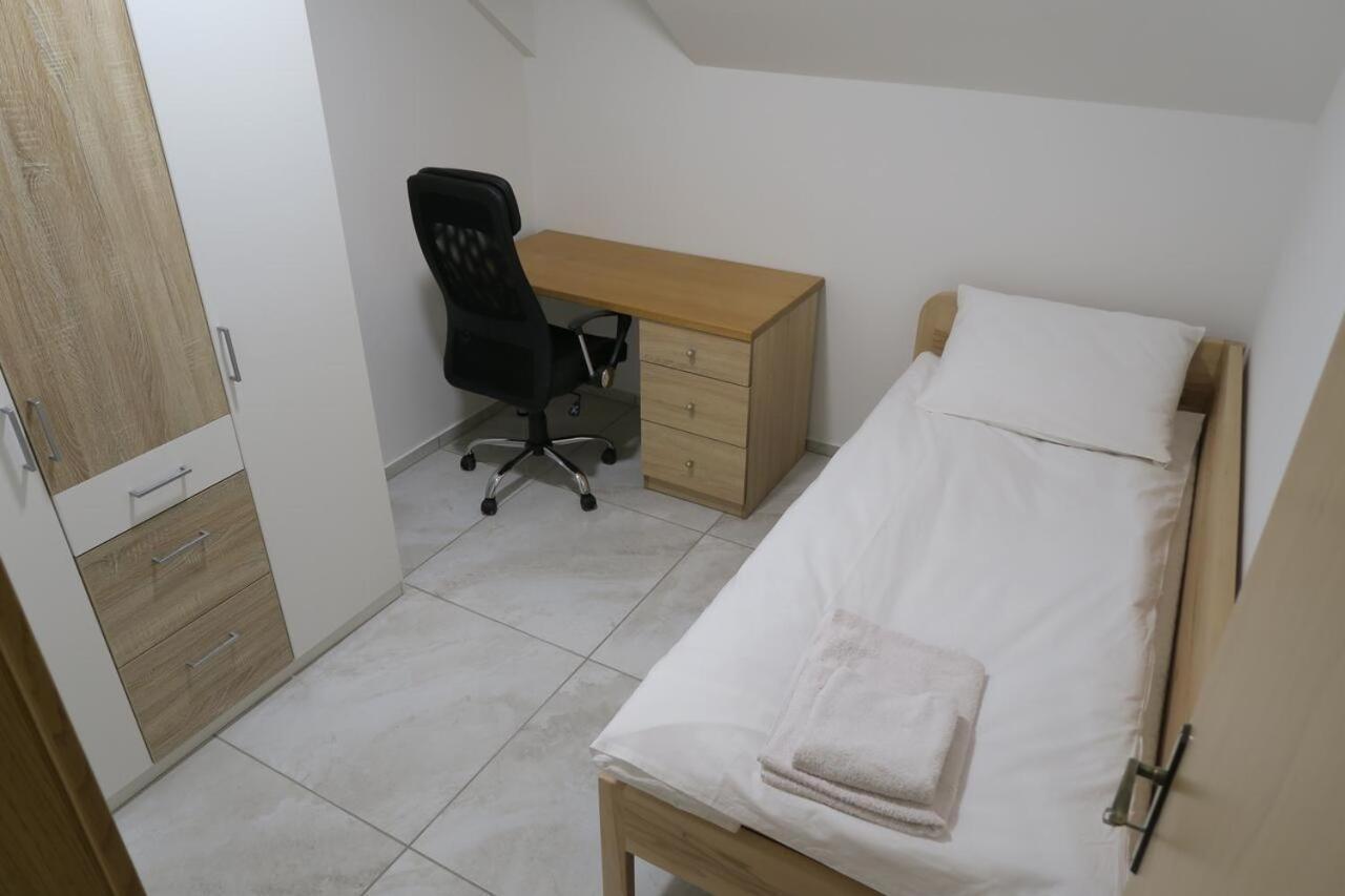 Rooms For Rent In Любляна Экстерьер фото